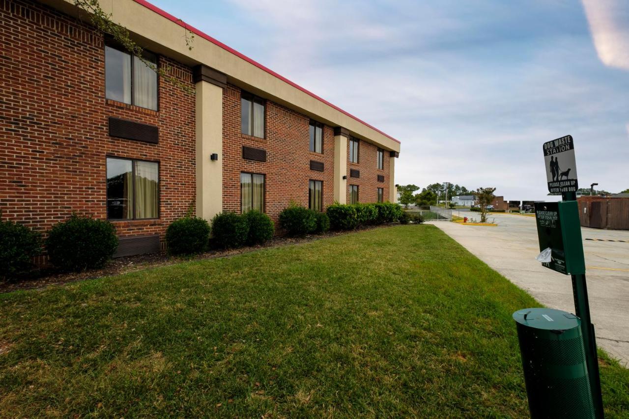 Red Roof Inn & Suites Jacksonville, Nc Exterior foto